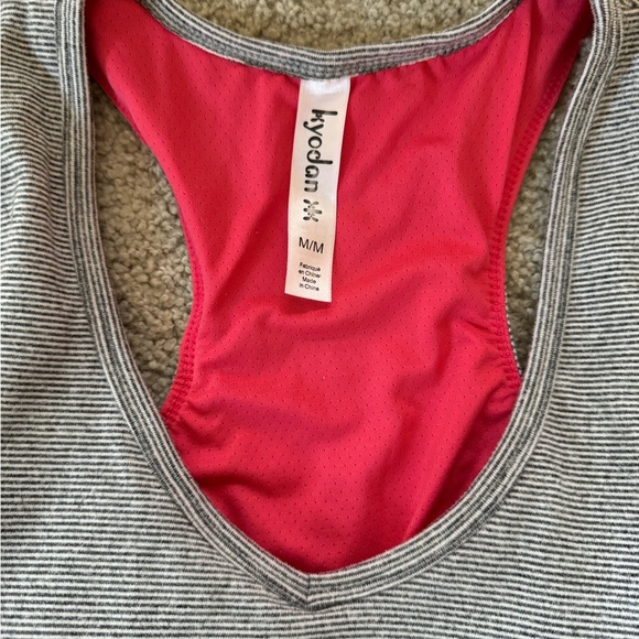 Kyodon activewear tank top - Picture 2 of 5